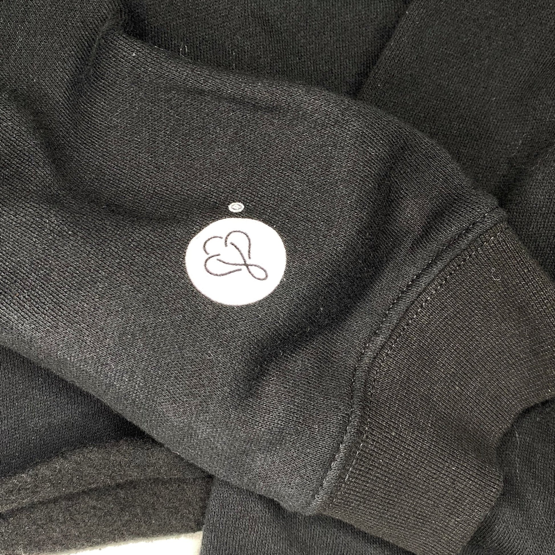 BIG LOViE CREWNECK SWEATSHIRT | BLACK - Casual Fit Clothes