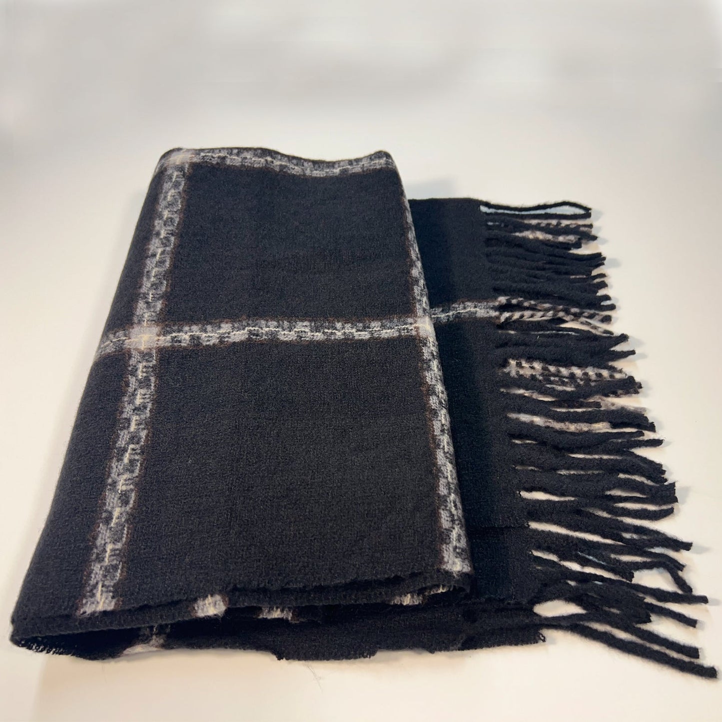 Black White Plaid Scarf - Casual Fit Clothes