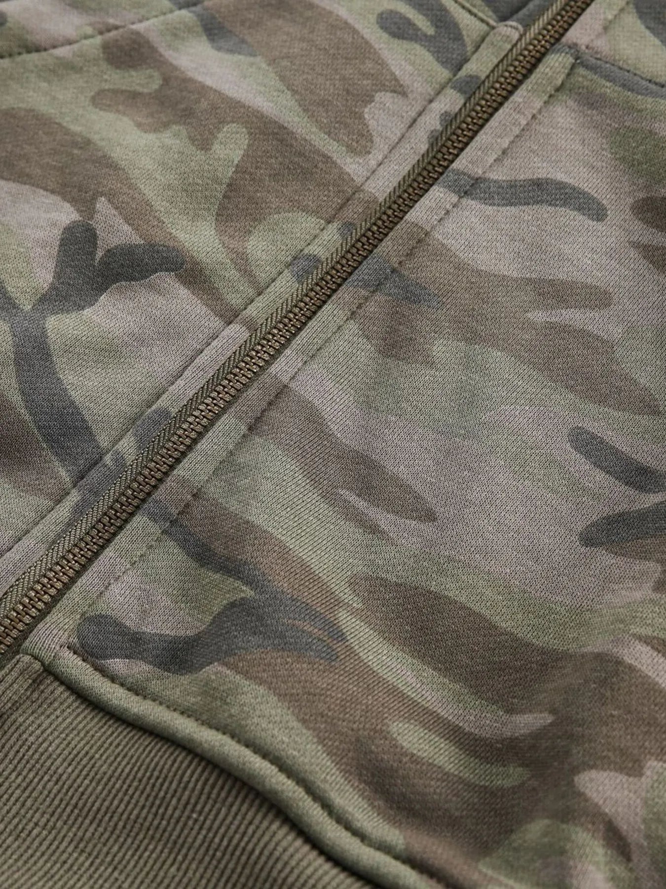 Men's Camouflage Print Zip - Up Hoodie - Casual Fit Clothes