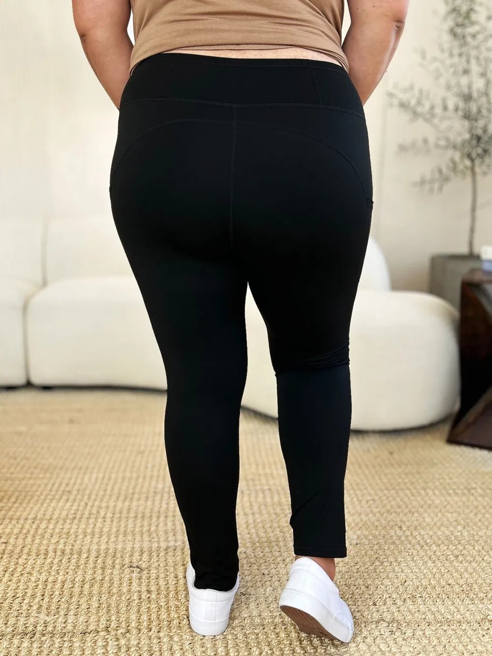 Wide Waistband Sports Leggings - Casual Fit Clothes